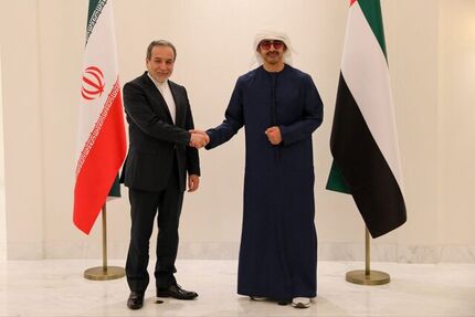 عراقچی با همتای اماراتی دیدار و گفت و گو کرد