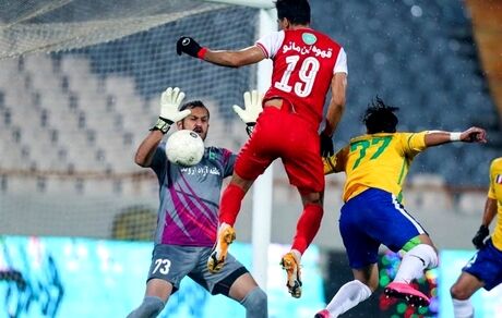 کارشناس داوری: پنالتی پرسپولیس اشتباه بود