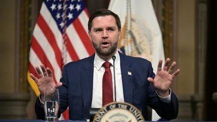 معاون ترامپ: آمریکا علاقه‌ای به حضور بلندمدت در ایران ندارد