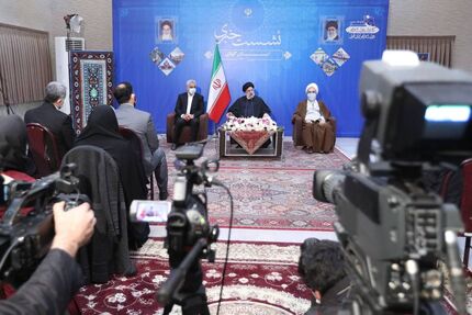 حفظ و صیانت از جنگل، ساحل و زمین ضروری است
