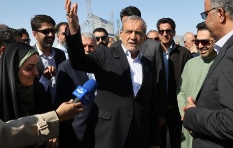 بازدید رئیس جمهور از شهر جدید تیس در استان سیستان و بلوچستان