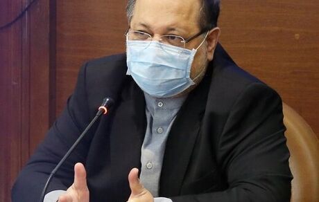 شریعتمداری: معوقات بازنشستگان فولاد از مردادماه پرداخت می‌شود