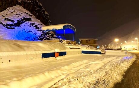 بارش برف و باران و مه‌گرفتگی در جاده‌های ۲۲ استان