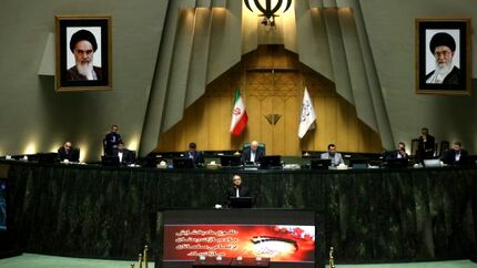 رئیس جمهور: در وضعیت جنگی هستیم / دولت را کلی بحران و ناترازی گرفتیم