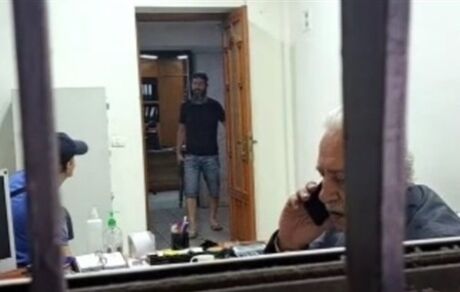 سرقت از یک بانک در لبنان با تپانچه اسباب بازی
