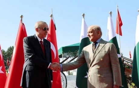 آغاز دوباره فعالیت قطار باری از اسلام آباد به استانبول از طریق تهران که بعد ۱۶ سال 