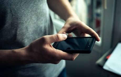 لغو ممنوعیت واردات گوشی مسافری از عراق از روز جمعه