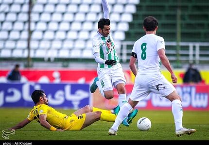 پهلوان در باشگاه پرسپولیس حاضر شد