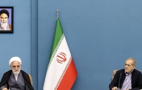 پزشکیان: مصوبات شورای عالی انقلاب فرهنگی اجرایی نمی‌شود و دغدغه‌ها را بیان نمی‌کند
