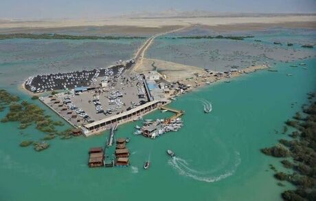  تسهیل شرایط جذب گردشگر خارجی به جزیره قشم