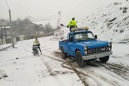 برف و یخبندان، راه ۲۱۰ روستای استان مازندران را بست
