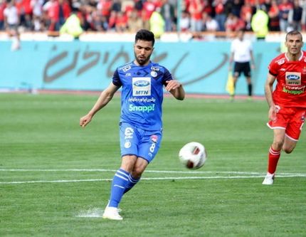 نگاهی به حاشیه‌های اخیر هافبک جنجالی استقلال