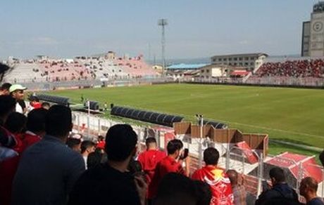 اولین حاشیه هفته آخر لیگ برتر: مدیرعامل نساجی: مقابل پرسپولیس بازی نمی‌کنیم