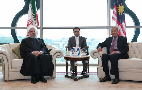 روحانی: با وجود فشارهای حداکثری آمریکا، وضع اقتصادی خود را بهتر کردیم