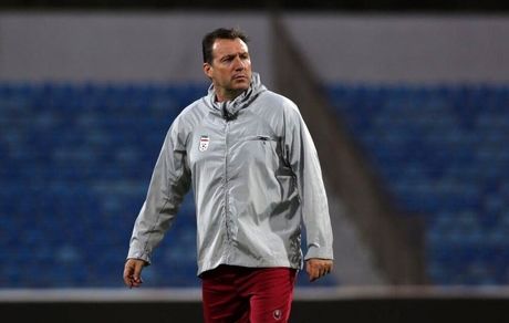 
جلالی: ویلموتس یا با مشکلات مالی بسازد یا ایران را ترک کند
