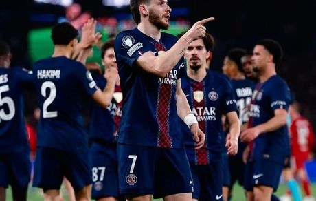 لیگ قهرمانان اروپا: باخت خانگی بارسلونا به آتلتیکو مادرید / پاری‌سن‌ژرمن با خیال راحت به بازی برگشت رسید