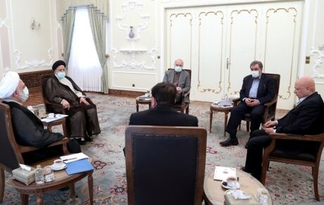 نشست سران قوا برگزار شد / دولت از جذب نقدینگی حمایت می‌کند