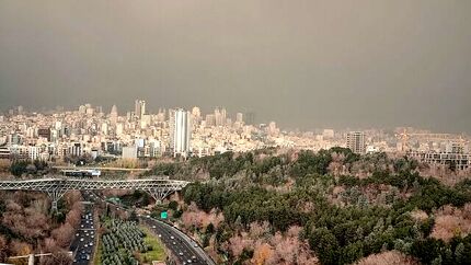 هوای تهران و اهواز در وضعیت ناسالم