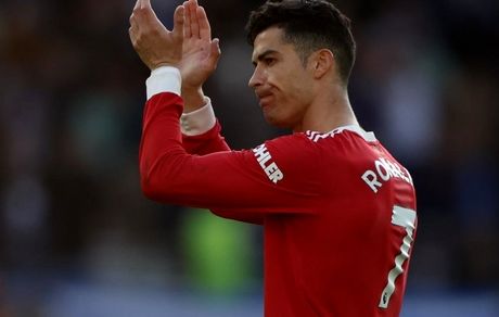رونالدو فصل آینده هم در منچستریونایتد ماندنی است