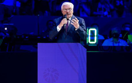 دلداری رئیس جمهور آلمان به تیم ملی فوتبال این کشور در پی حذف از جام جهانی