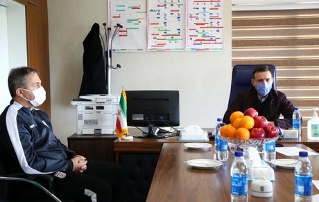 اسکوچیچ سرمربی تیم ملی ماند