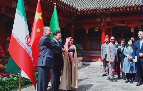توییت سفیر چین به دیدار وزرای خارجه ایران و عربستان: تبریک