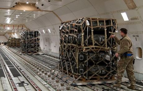 آمریکا ۱۷ میلیارد دلار تجهیزات نظامی به اوکراین فرستاده است