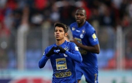 
مدیرعامل استقلال روی قایدی قیمت گذاشت؛ ۹۰ میلیارد تومان!
