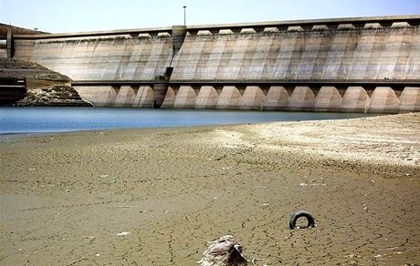 ادامه خشک شدن سدهای بزرگ کشور بدلیل بحران آب