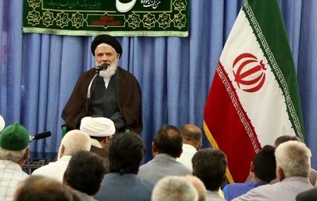 صحبت های خطرناک یک امام جمعه/ اینجا ایران است نه افغانستان