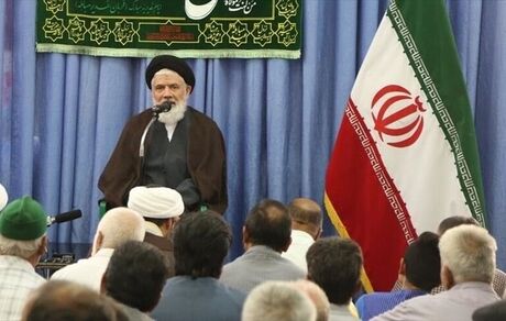 صحبت های خطرناک یک امام جمعه/ اینجا ایران است نه افغانستان