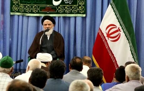 صحبت های خطرناک یک امام جمعه/ اینجا ایران است نه افغانستان