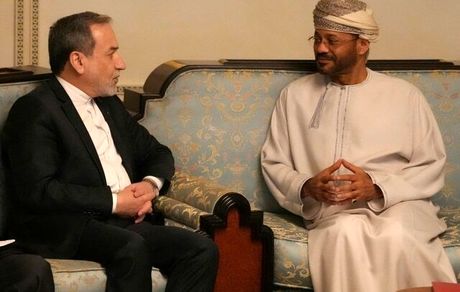 عراقچی در دیدار با همتای عمانی: رویکرد جمهوری اسلامی ایران در بهره‌گیری از دیپلماسی جهت تامین منافع ملی ایران است