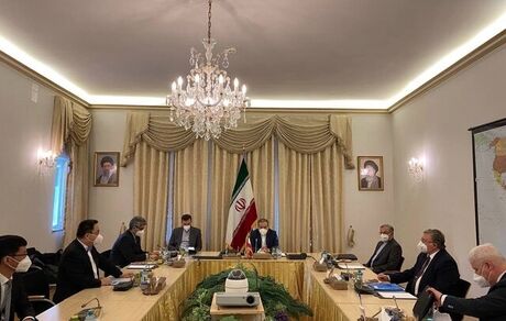 ایران، روسیه و چین خواستار لغو یکجای تحریم‌های آمریکا علیه ایران شدند