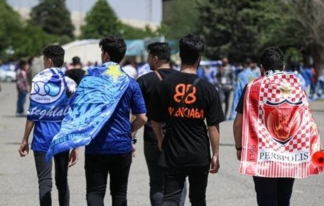 دستگیری جیب‌برهای دربی ۱۰۰