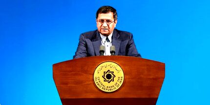 همتی: اولویت بانک مرکزی تأمین ارز برای کالاهای اساسی و دارو است