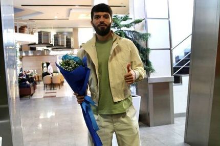 خرید ازبکستانی استقلال به تهران رسید