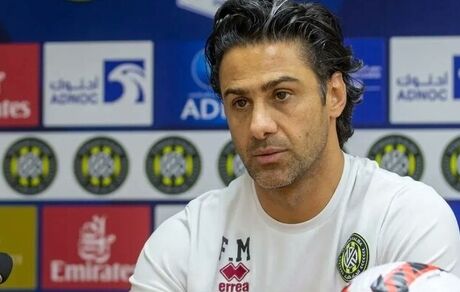 فرهاد مجیدی از اماراتی‌ها عذرخواهی کرد