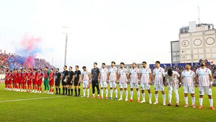 پرسپولیس با بردی اقتصادی در قائم شهر به صدر لیگ برتر صعود کرد