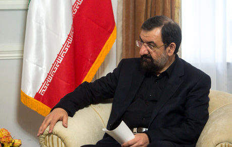 رضایی: سفرای انگلیس و روسیه از صندلی خالی آمریکا عبرت بگیرند