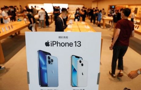 با ادامه قرنطینه‌های چین گوشی‌های جدید آیفون در بازار کم می‌شود