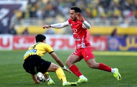 اورونوف: علی‌رغم پیشنهادات زیاد در پرسپولیس ماندم