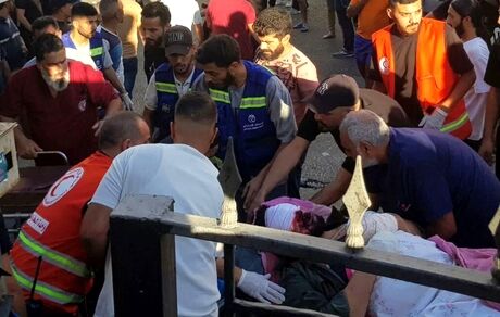 ۹۵ مصدوم حادثه تروریستی لبنان به ایران منتقل شدند