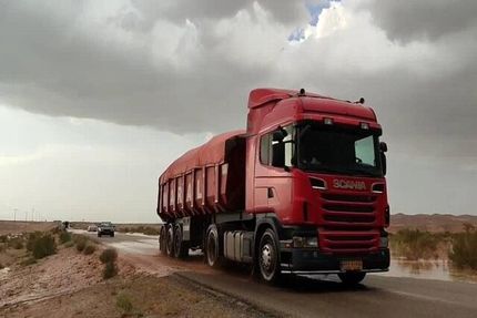 توقیف یک تریلی با رانندگی نوجوان ۱۳ ساله در استان قزوین