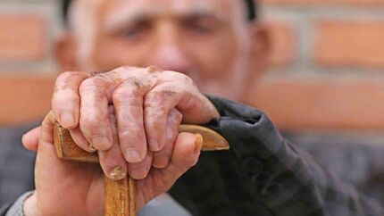 ایران با وضعیت بحرانی در حوزه سالمندی مواه است