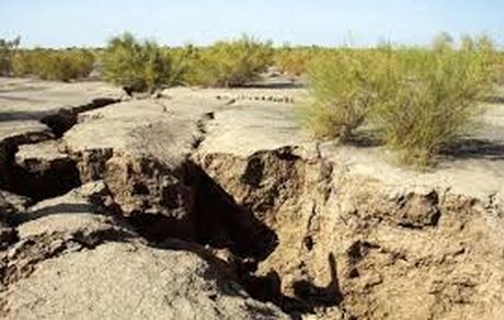 فرونشست در استان مرکزی به ۲۰ سانتی‌متر رسید