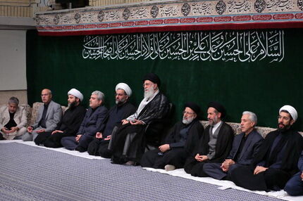 
مراسم عزاداری اربعین سیدالشهدا با حضور هیئت‌های دانشجویی و حضرت آیت‌الله خامنه‌ای
