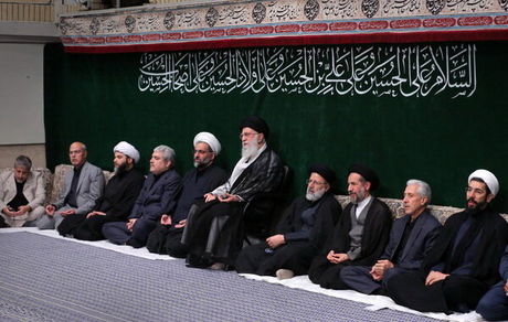 
مراسم عزاداری اربعین سیدالشهدا با حضور هیئت‌های دانشجویی و حضرت آیت‌الله خامنه‌ای
