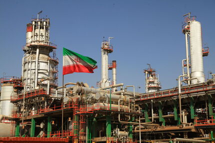 تکذیب اعتصاب در پالایشگاه آبادان