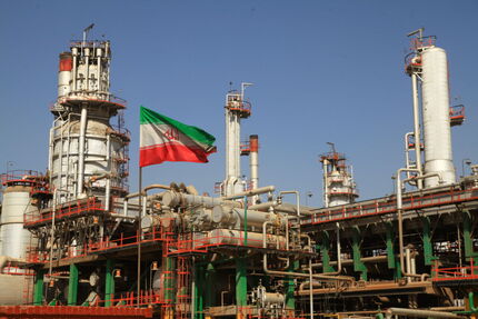 تکذیب اعتصاب در پالایشگاه آبادان